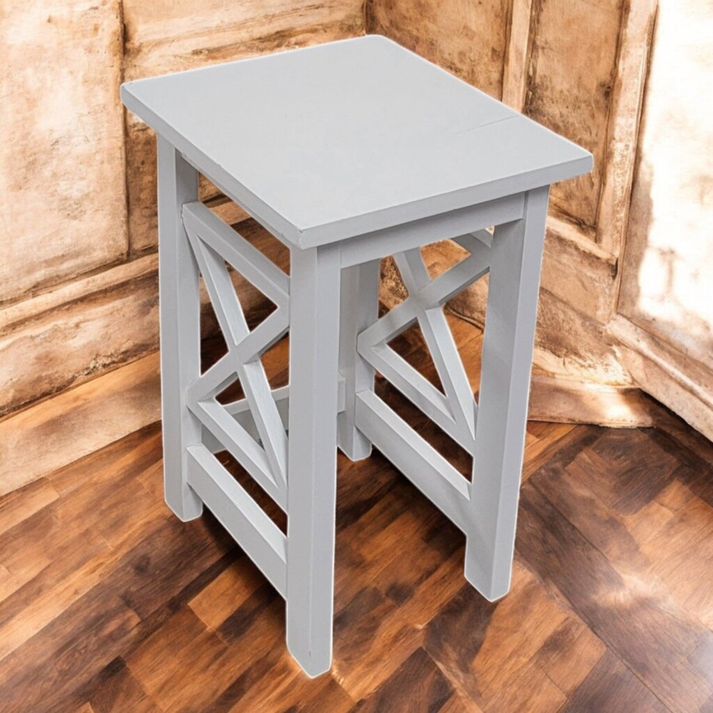6470 Small Farmhouse Accent Table