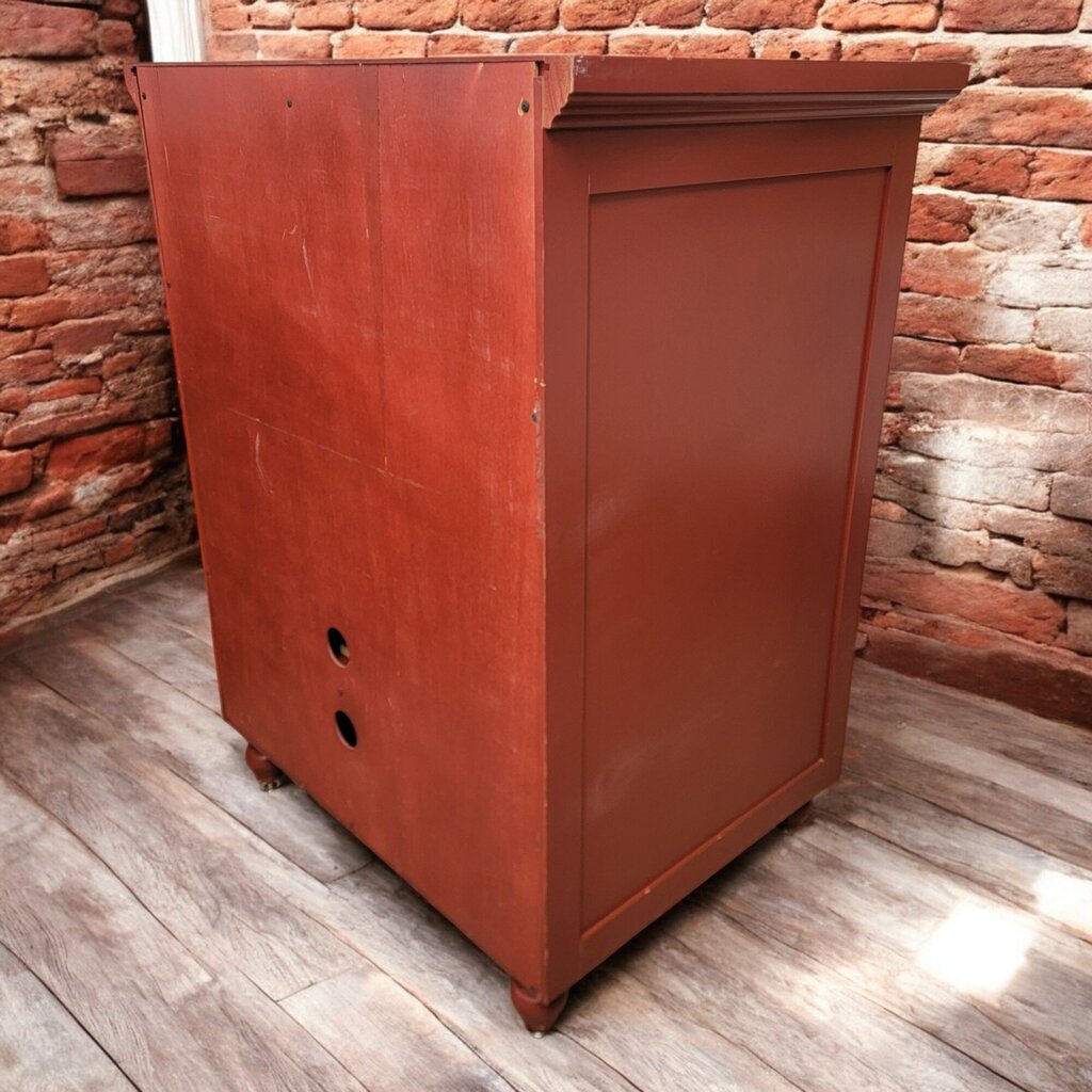 6503 Red Farmhouse #Cabinet