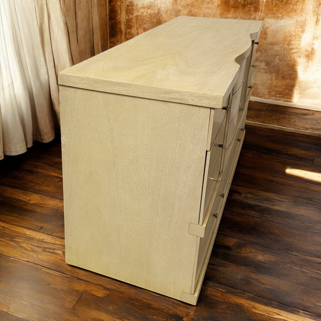 6588 Vintage 60's Whitewashed 8 Drawer #Dresser