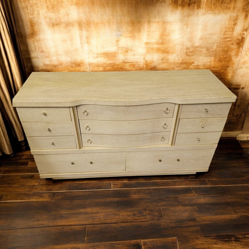 6588 Vintage 60's Whitewashed 8 Drawer #Dresser
