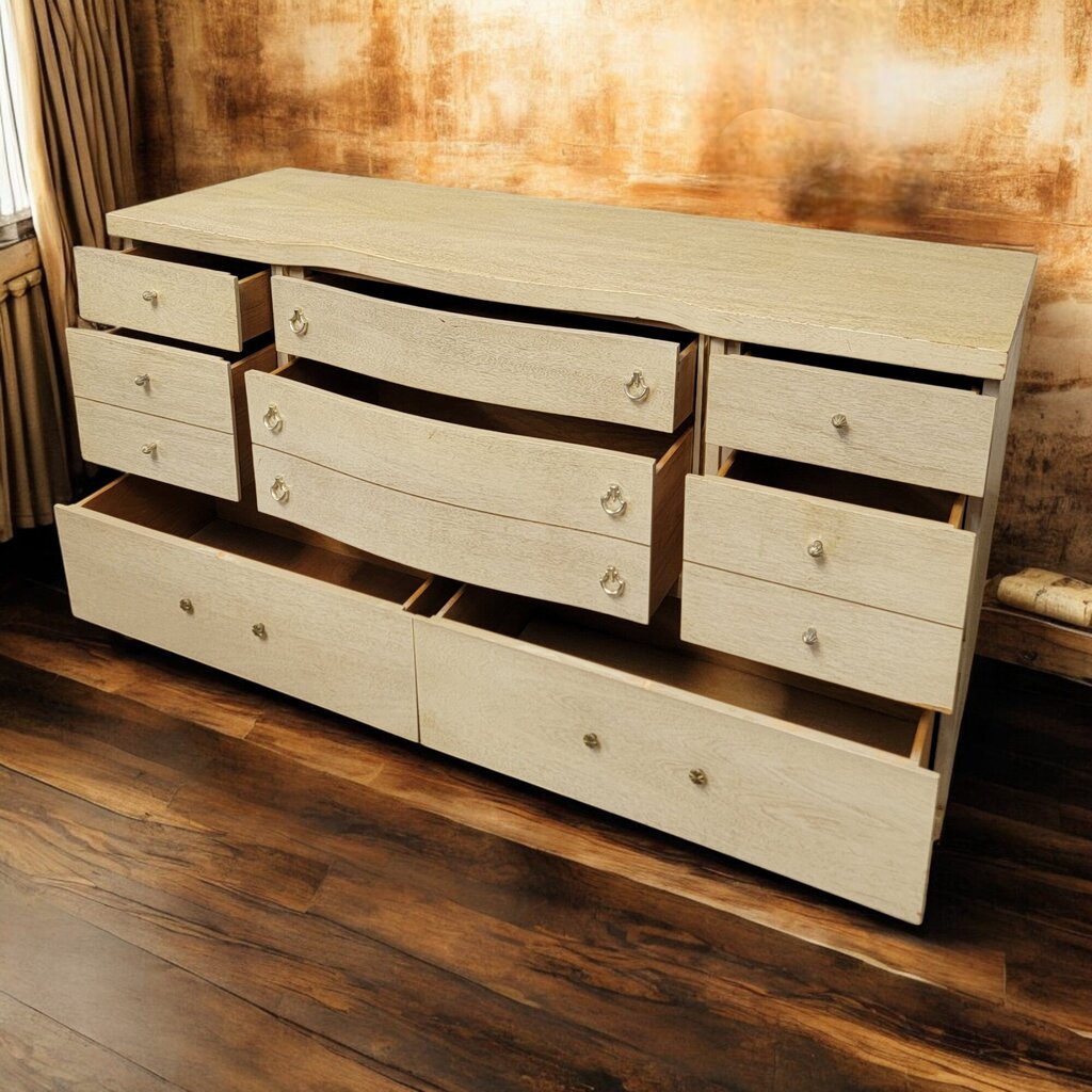 6588 Vintage 60's Whitewashed 8 Drawer #Dresser