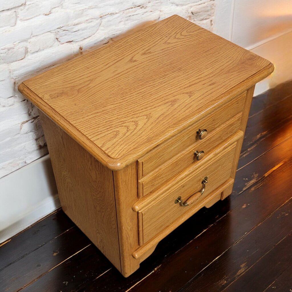 6719 Colonia Oak 2 Drawer Nightstand