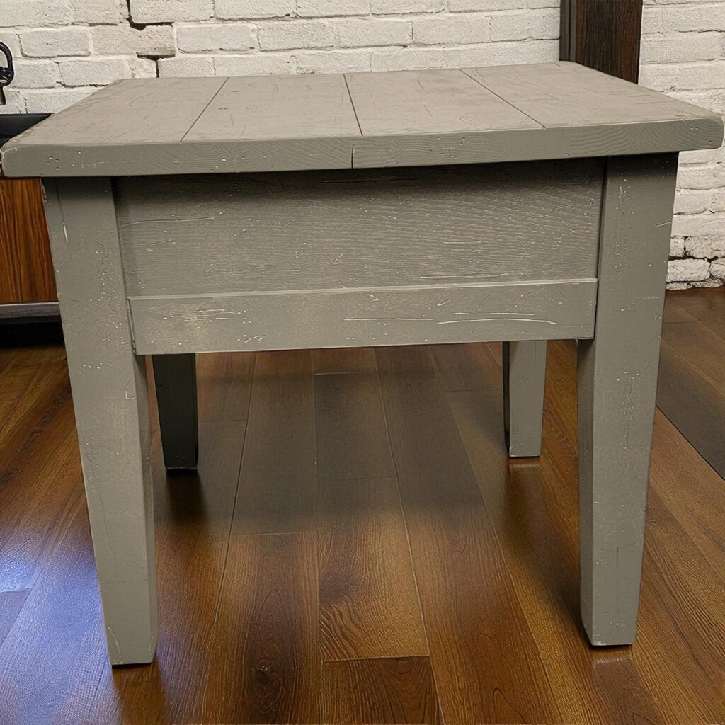 6991 Gray Broyhill Side Table with Drawer ~ Furniture