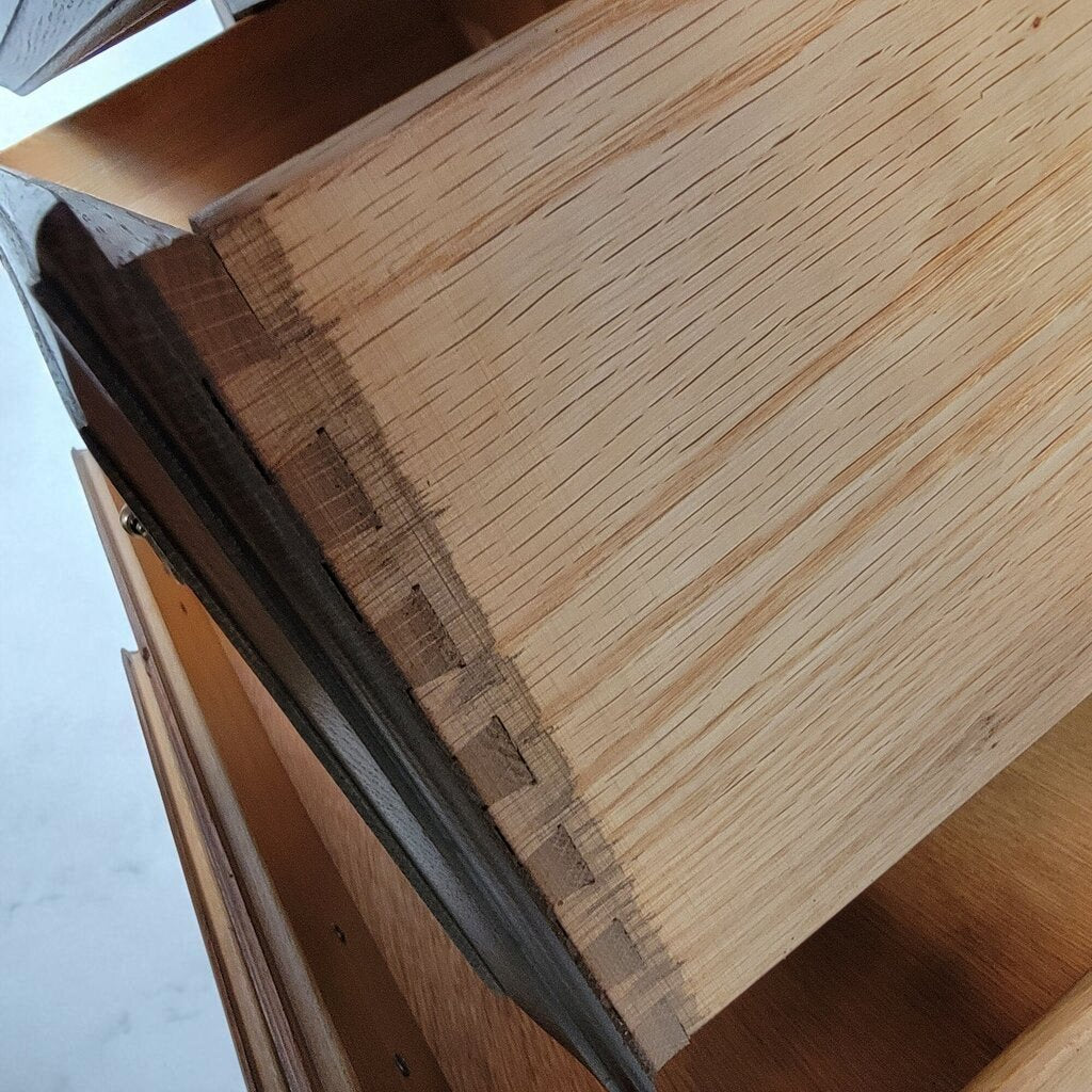 7020 Pennsylvania House 6 Drawer Chest on Chest