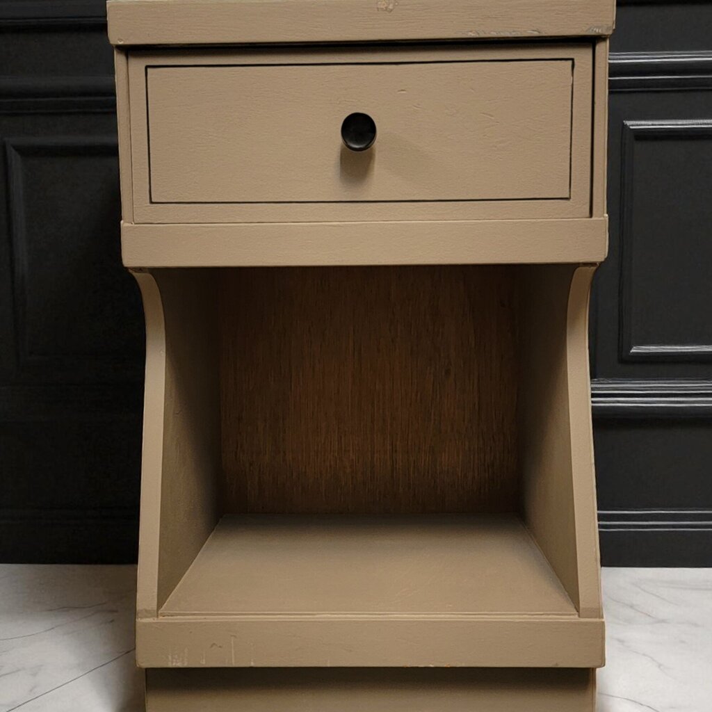 7034 Gray Nightstand with Drawer Used ~ Furniture