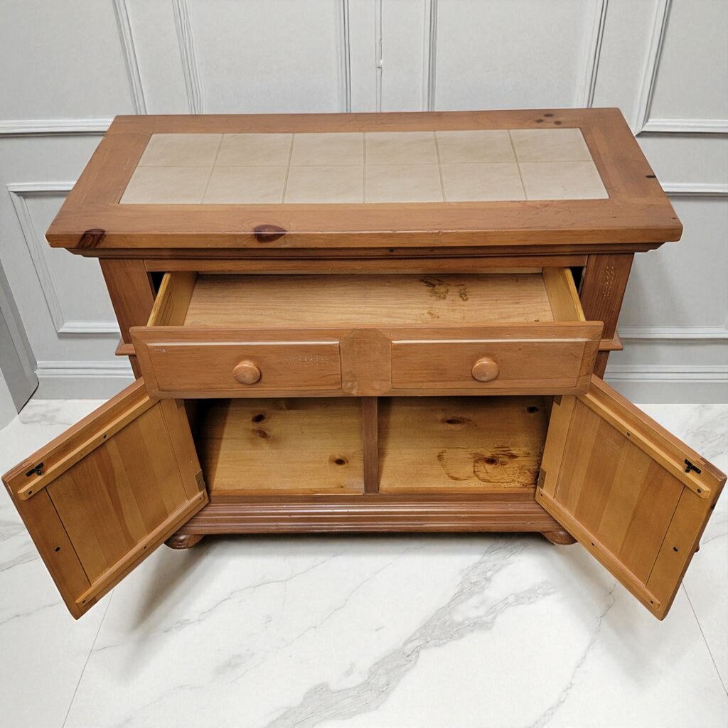 7045 Broyhill Kitchen Tile Top #Buffet Furniture