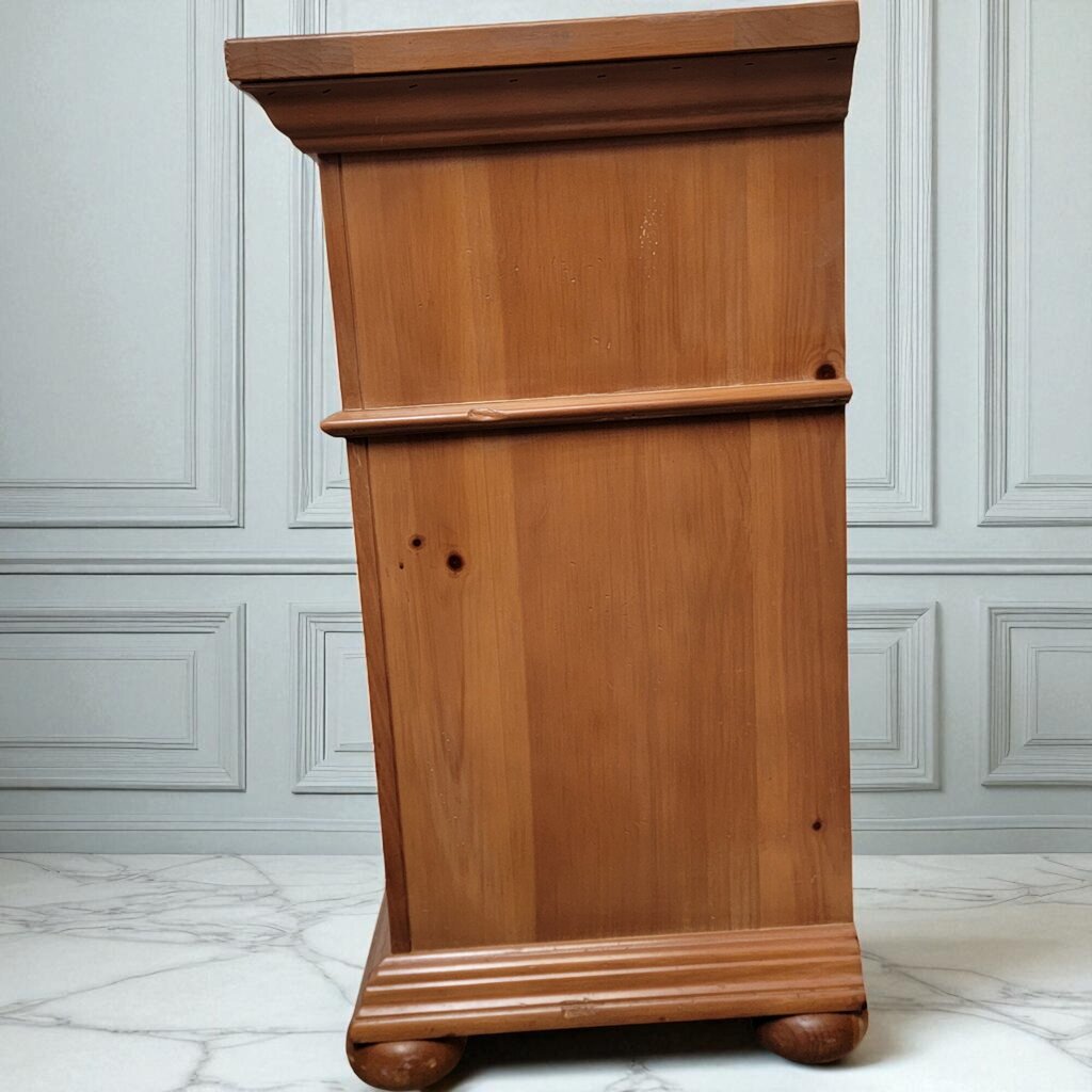 7045 Broyhill Kitchen Tile Top #Buffet Furniture