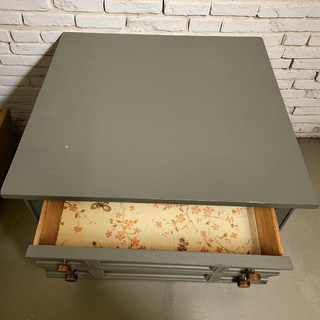 7050 VIntage Dark Grey Side #Table With Drawer Furniture