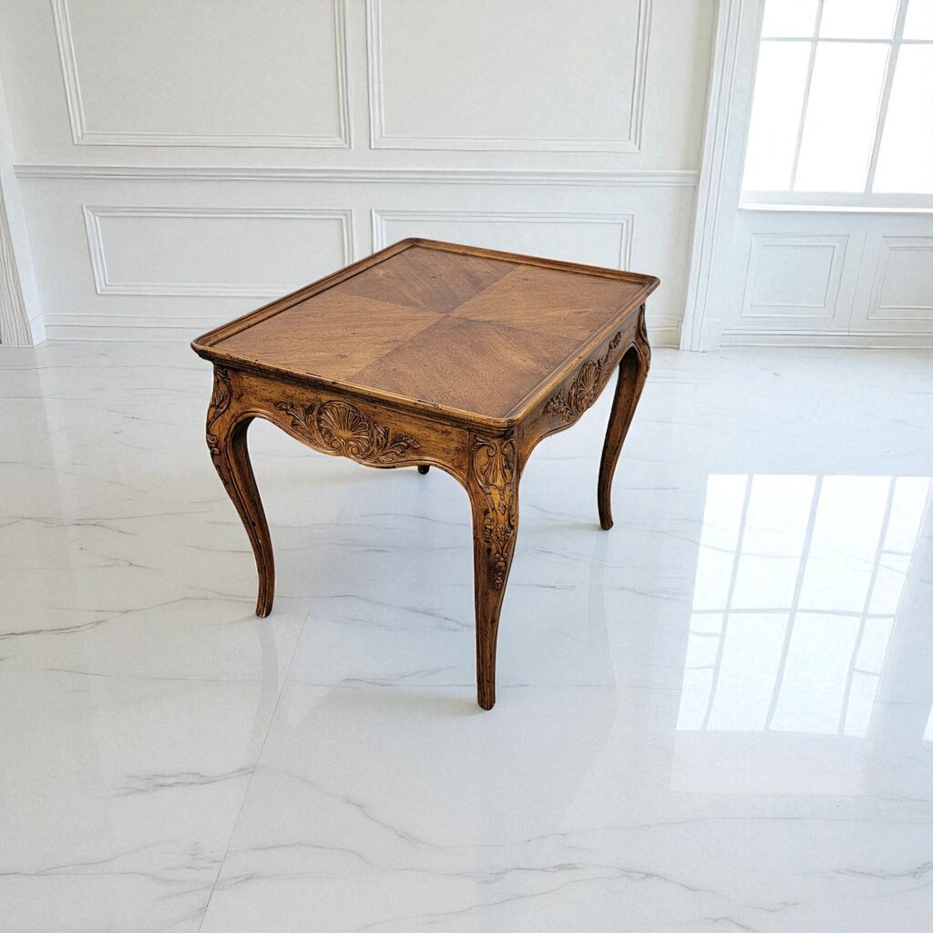 7115 Henredon Vintage Side #Table with Carvings