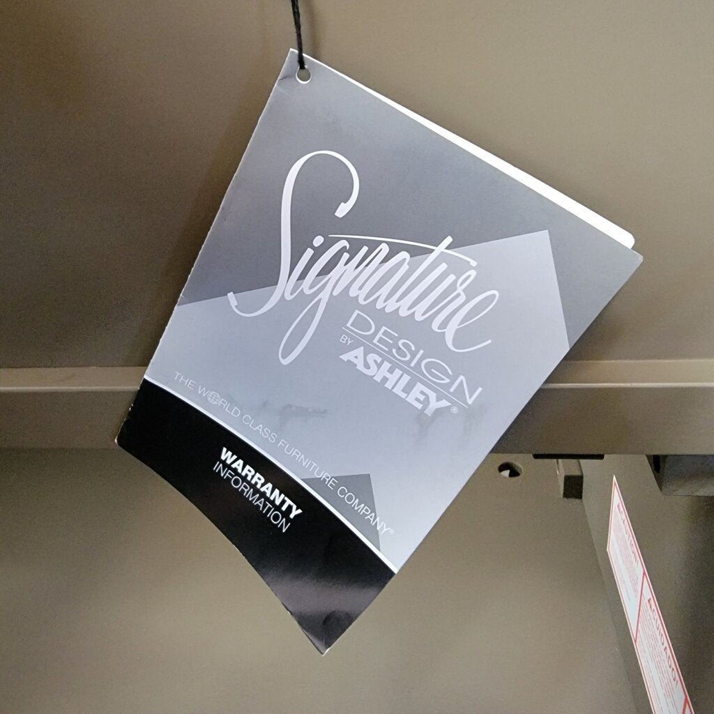 7164 Ashley Furniture Gray Farmhouse Storage Coffee #Table ~ Furniture