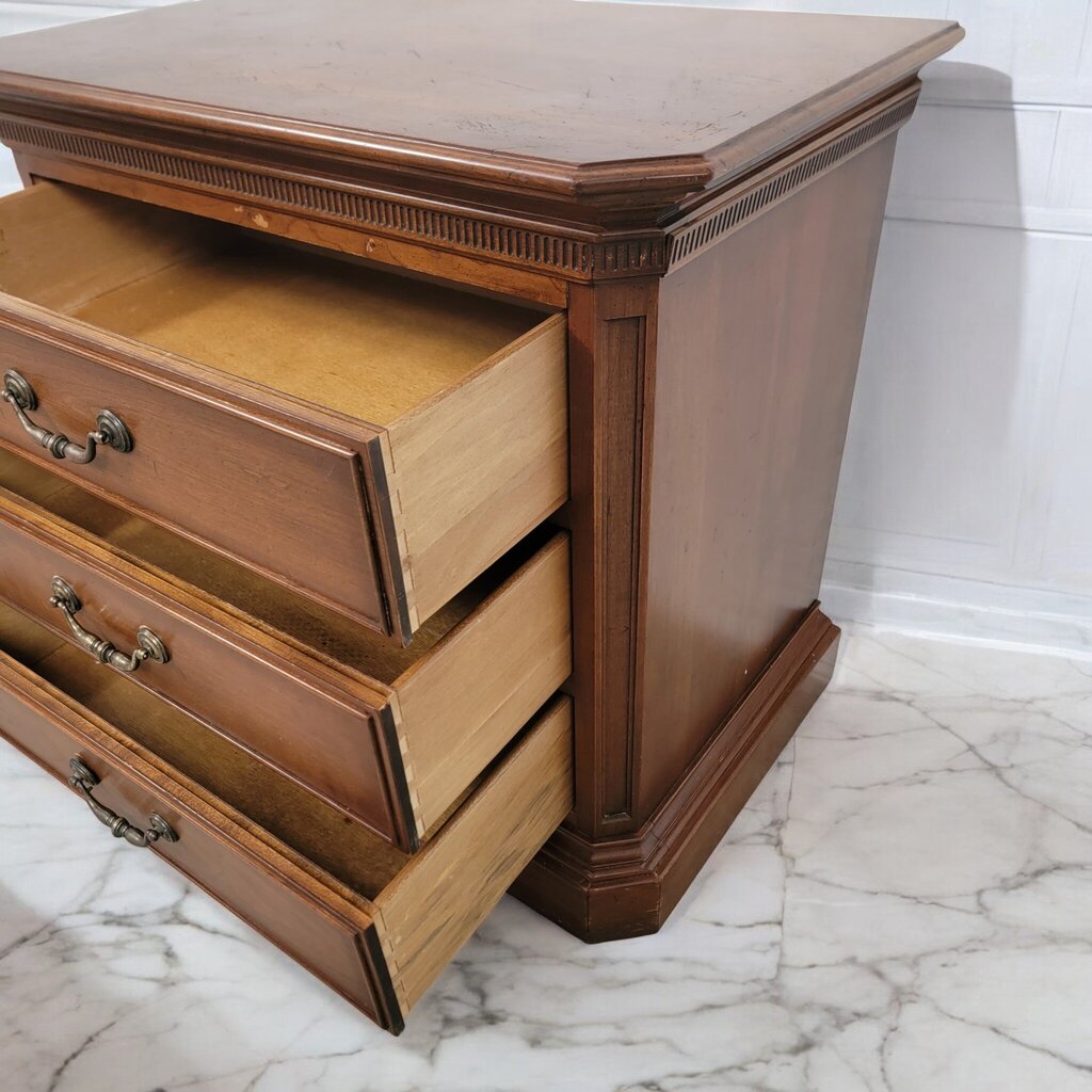 7334 Ethan Allen 3 Drawer #Nightstand ~ Furniture