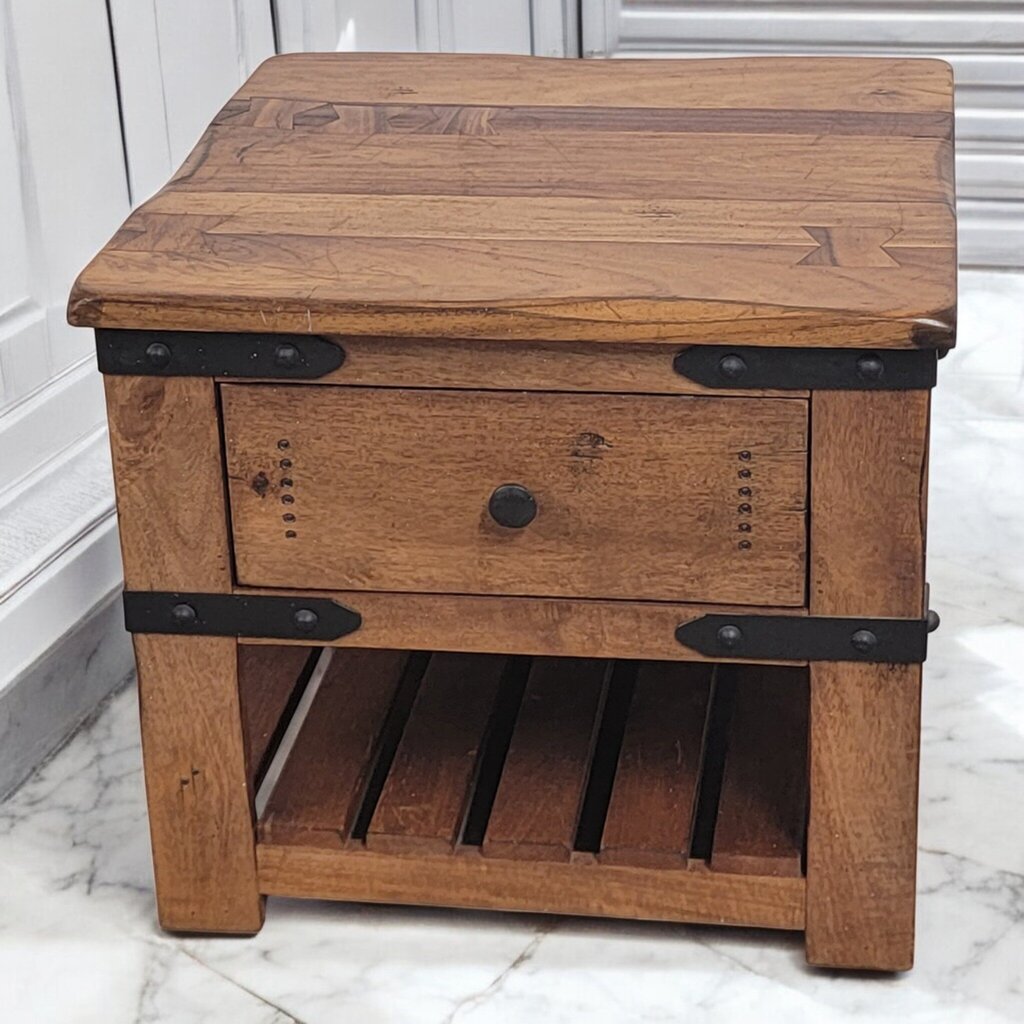 7354 Rustic End Table with Drawer Used ~ Furniture