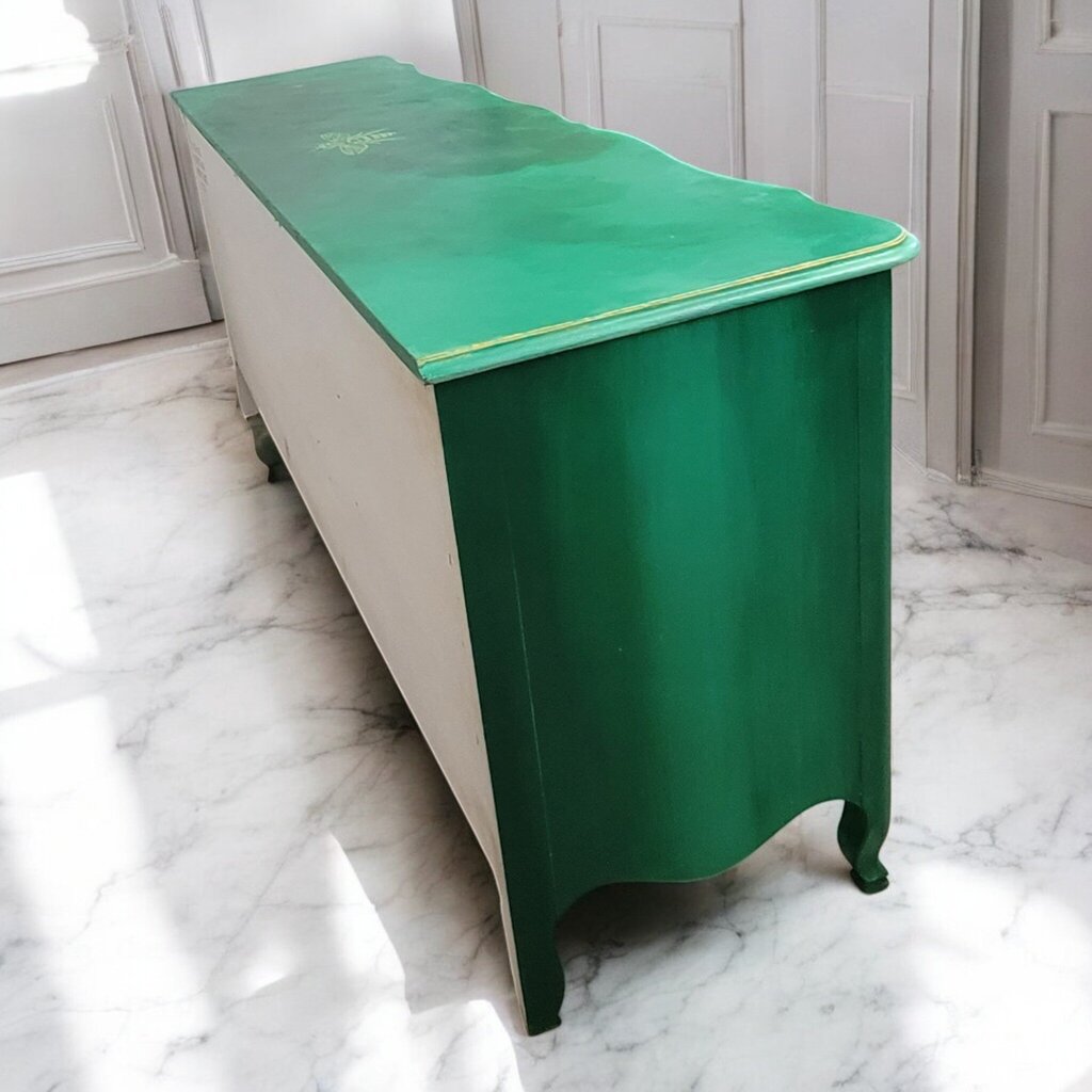 7362 Shamrock Green 9 Drawer French Provincial Dresser ~ Furniture