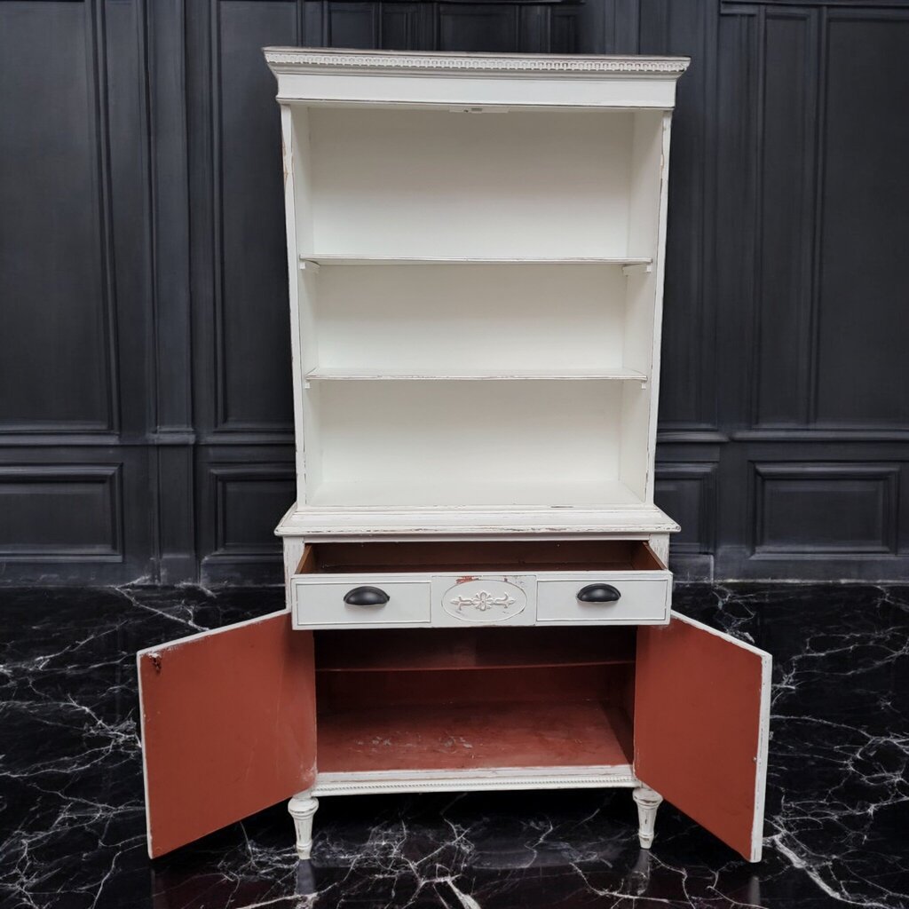 7542 Vintage Shabby White Traditional #Hutch