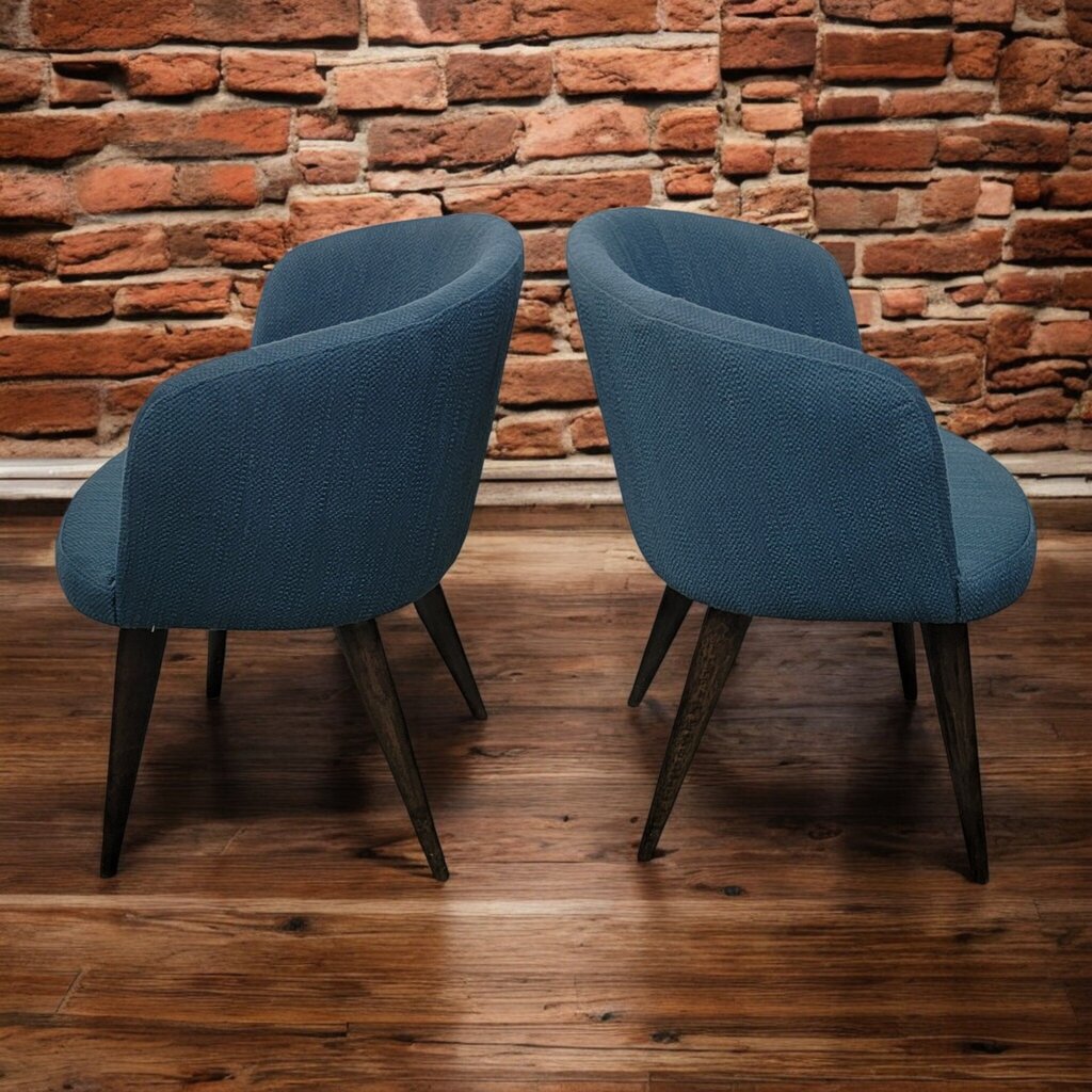 7600-7601 Contemporary Teal Barrel Chair