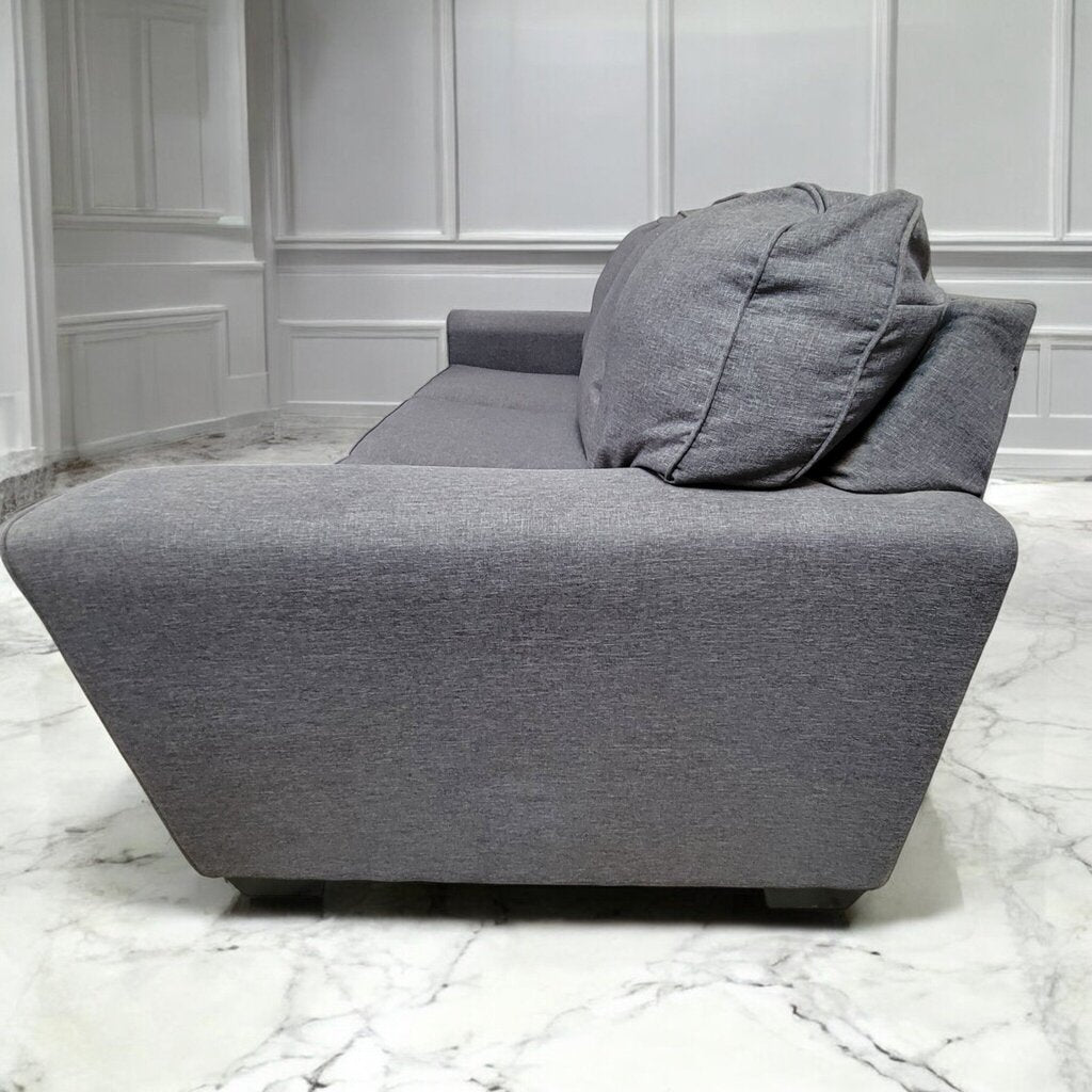 7646 Grey Tweed Sofa