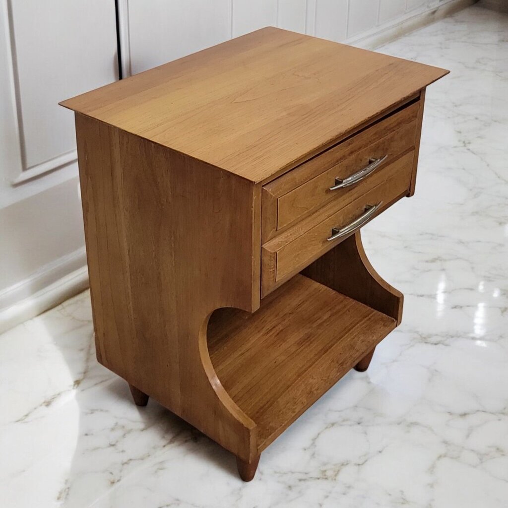 7685 Maple Mid Century Nightstand