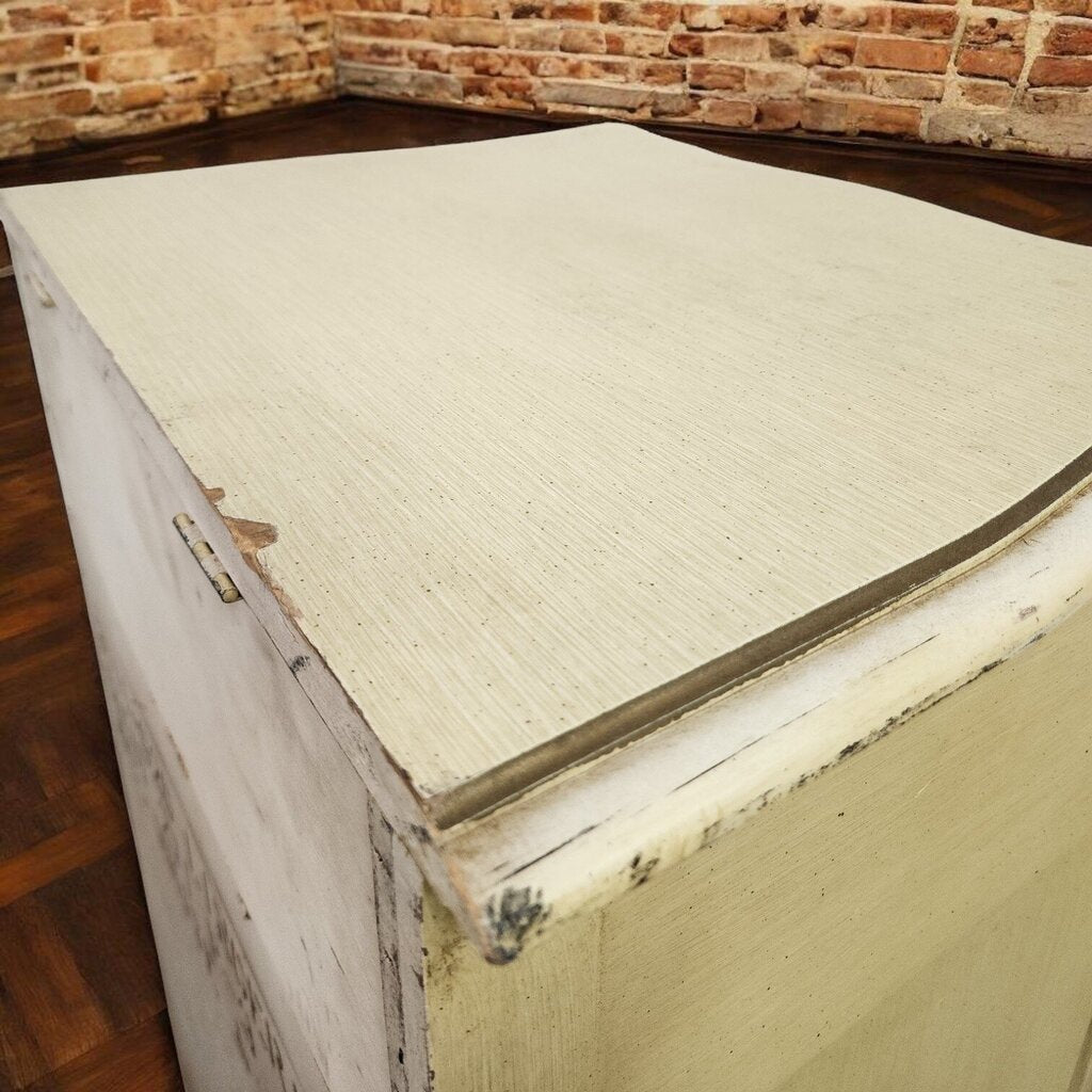 7743 Vintage French Provincial Lift Top Lingerie #Chest