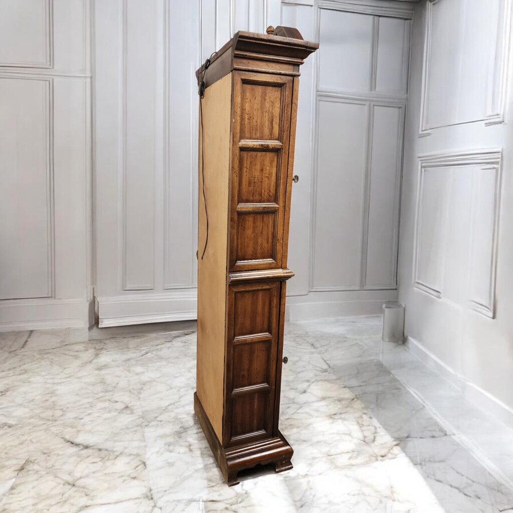 7751 Bubble Glass Lighted Curio #Cabinet