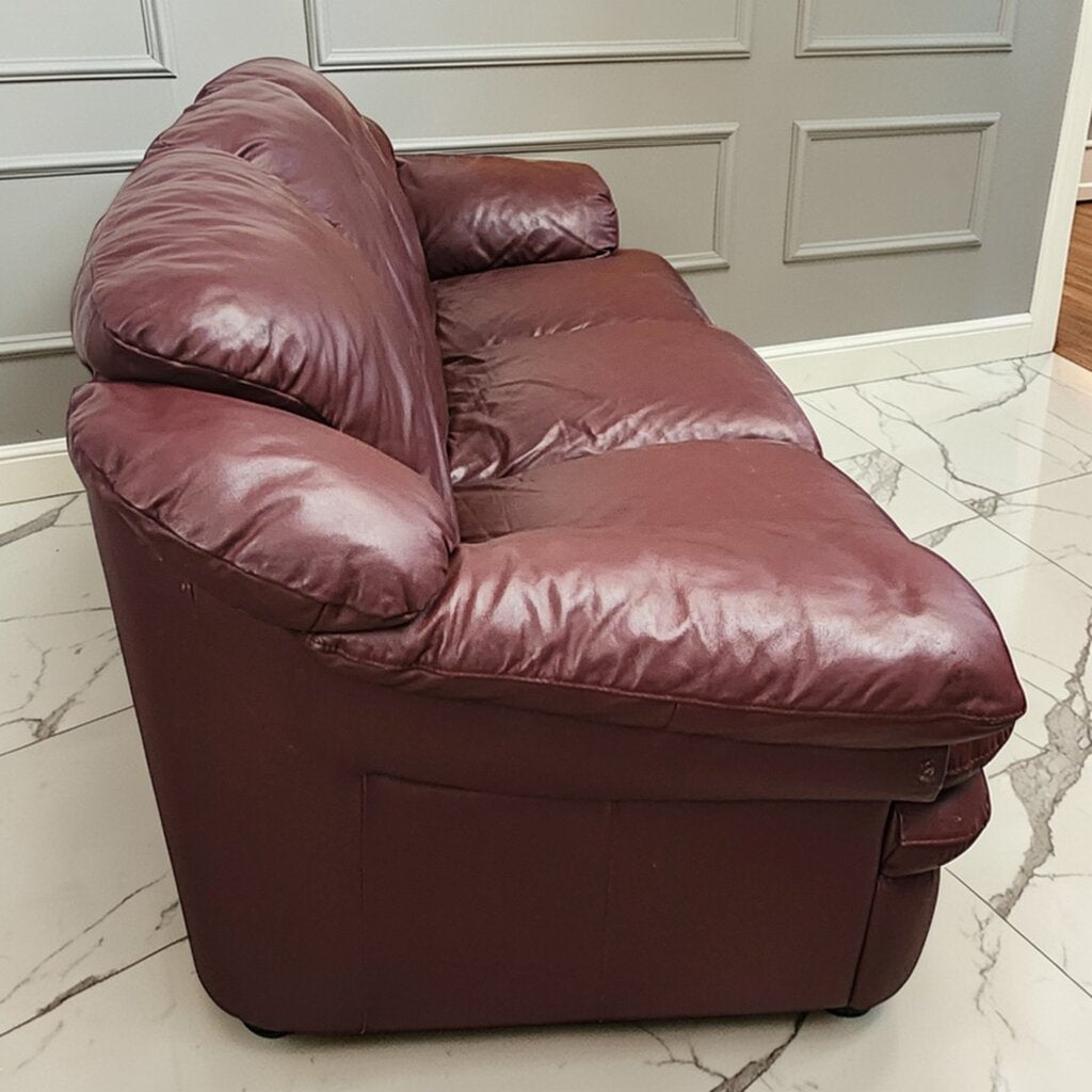 7836 Cranberry Naugahyde #Sofa