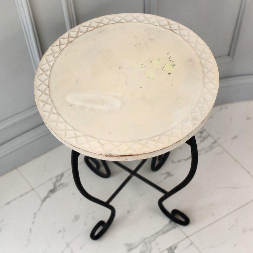 7845 Black and Metal Side Table