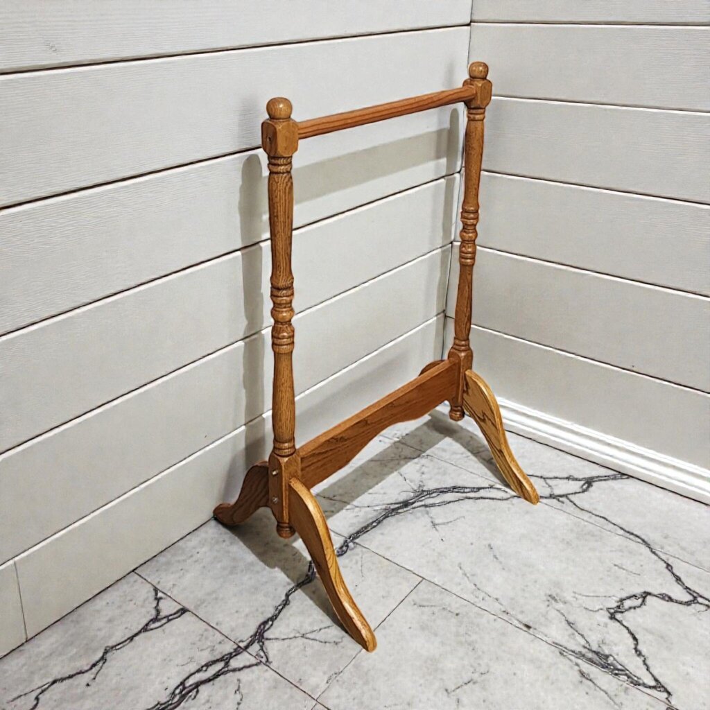 8010 Vintage Golden Oak Quilt Rack ~ FURNITURE