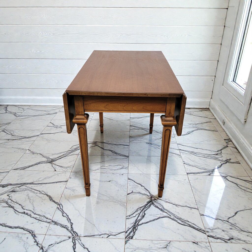 8046 Regal Furniture Mid-Century American Traditional Extension Dining #Table with 4 Chairs