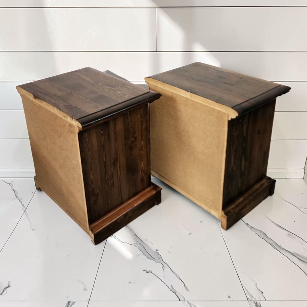 8131-8132 Country Pine Night Stand with 2 Drawers