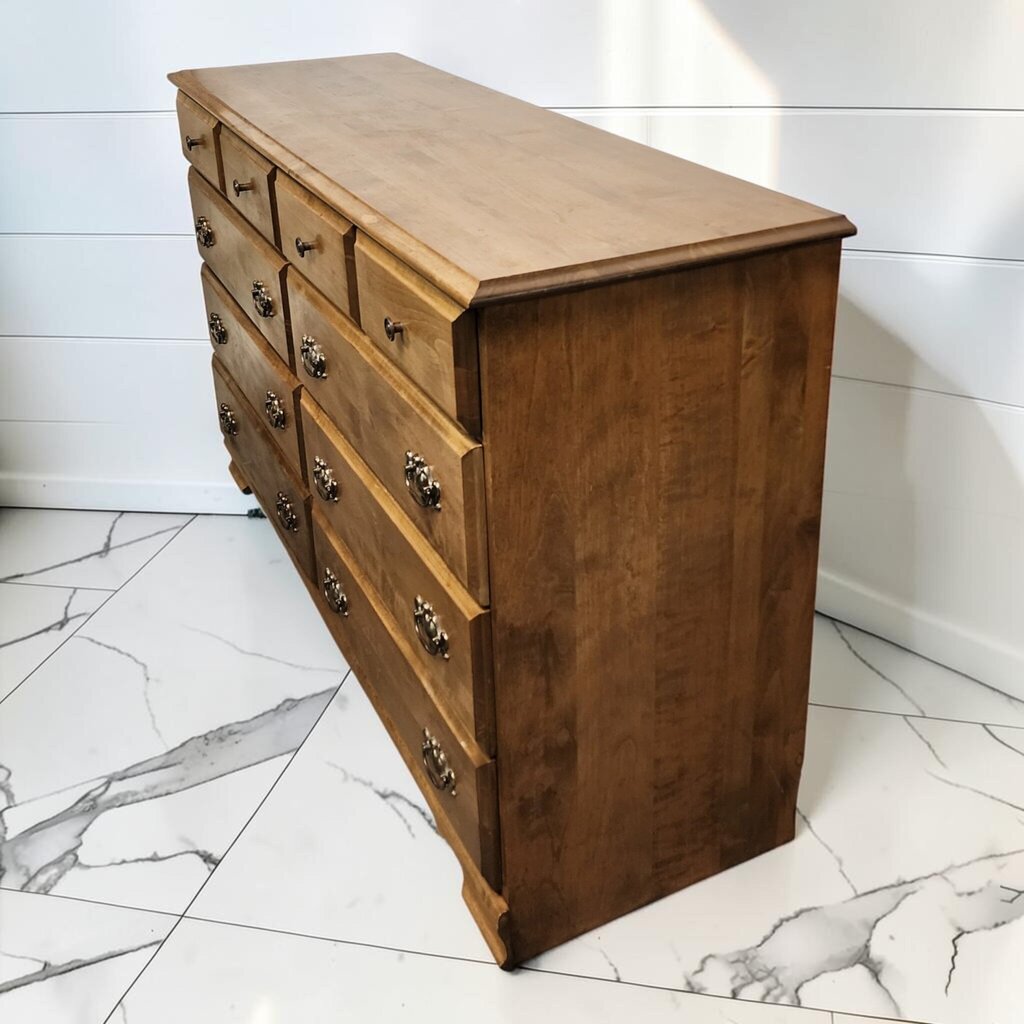 8220 Vintage Early American Style 10-Drawer Maple #Dresser