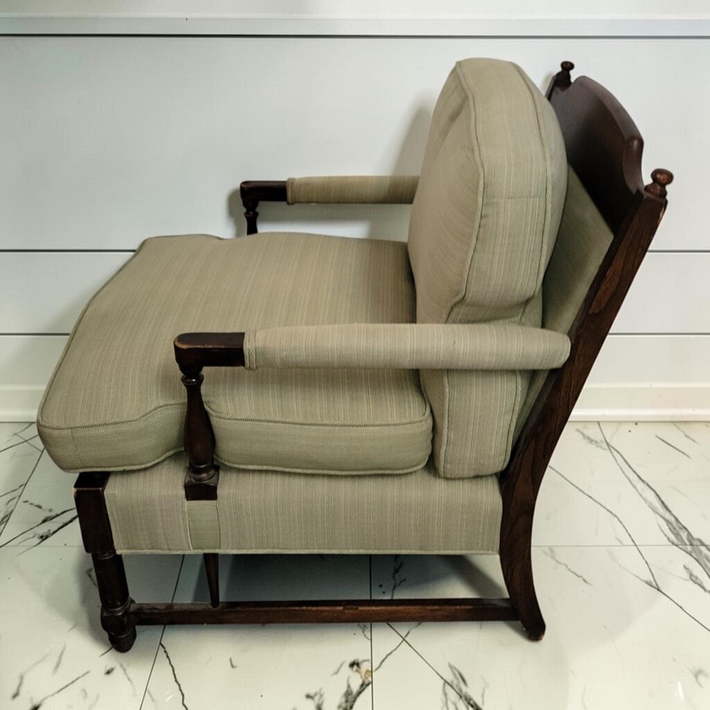 8433 Mid-Century Early American Colonial Revival Lounge #Chair ~ FURNITURE