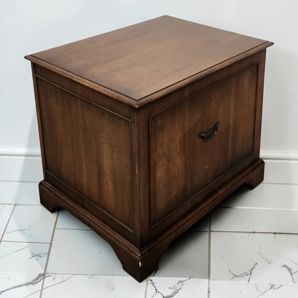 8544 Hekman Furniture Traditional Mahogany File Chest