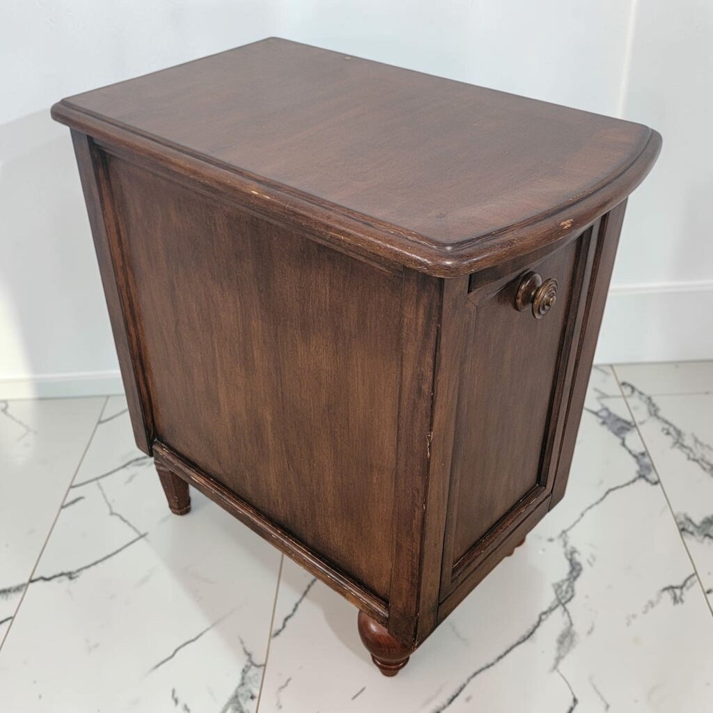8705 Traditional Dark Wood Side #Table with Integrated Cupholders and Tilt-Out Bin
