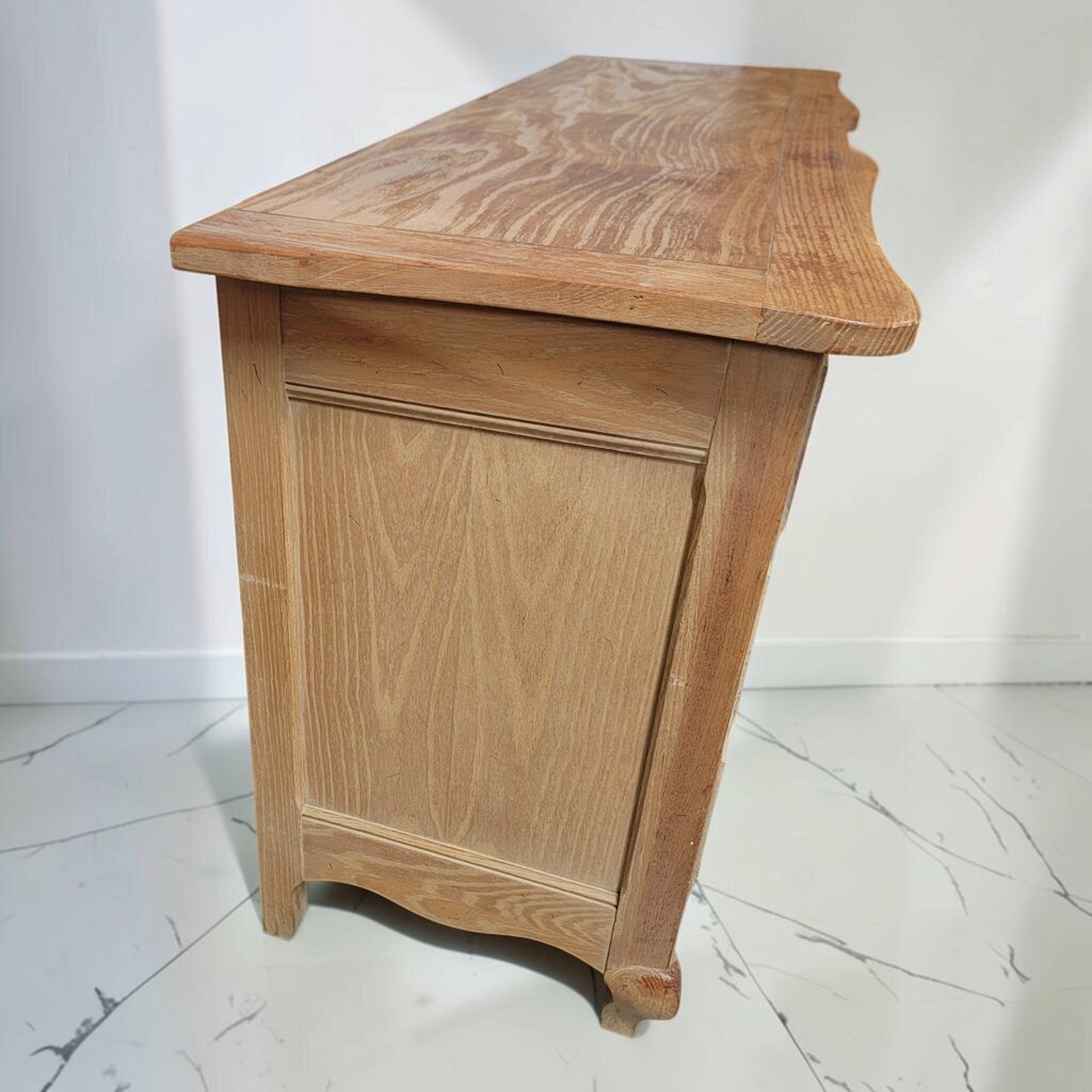 8813 Vintage French Provincial Nine-Drawer #Dresser