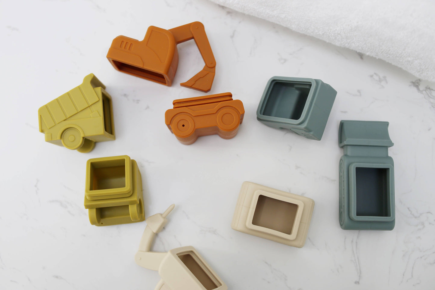 Construction Vehicle Mold Free Silicone Bath Toy Set
