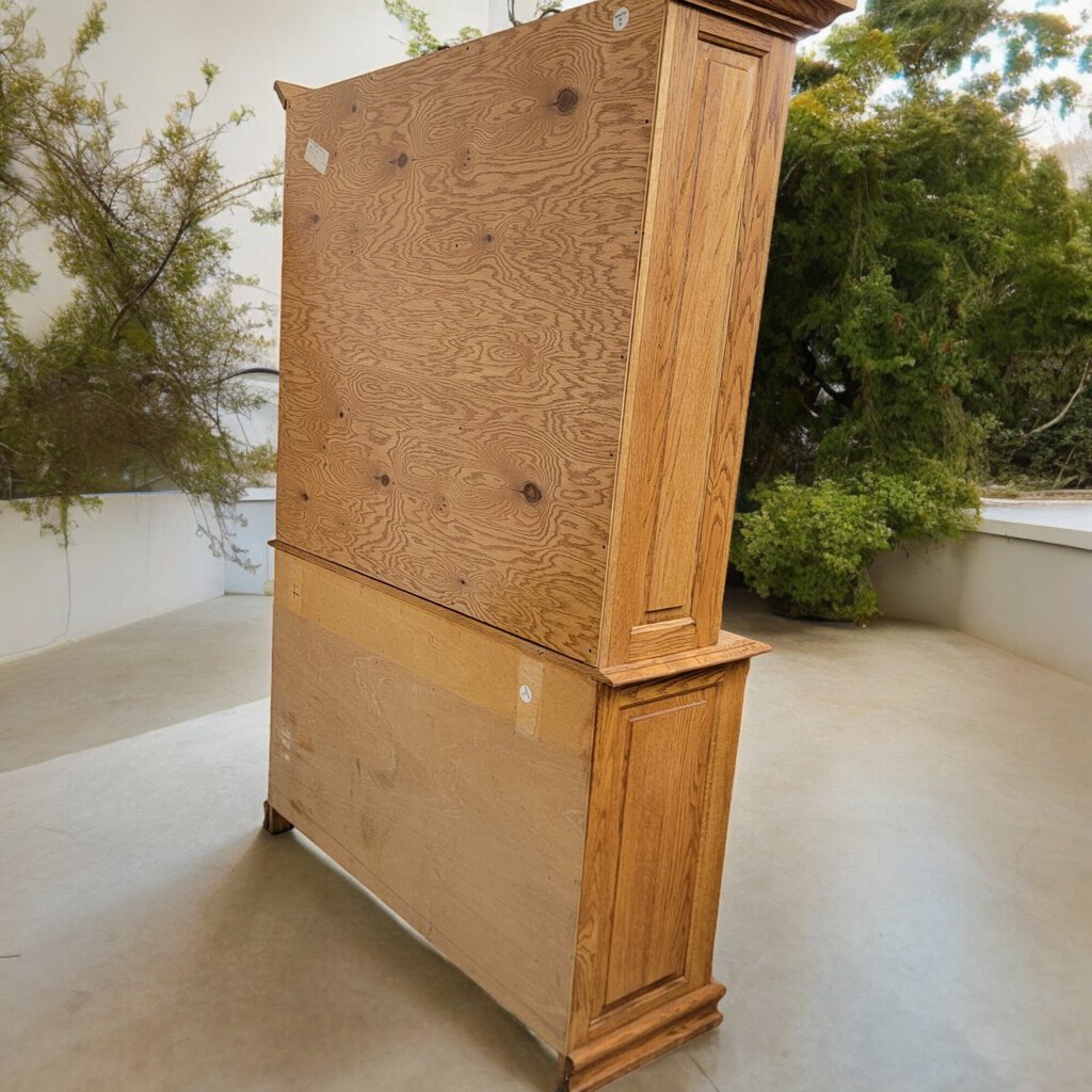 5307 Oak and Leaded Glass Lighted Hutch