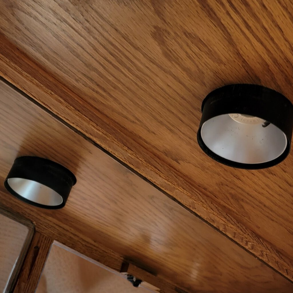 5307 Oak and Leaded Glass Lighted Hutch