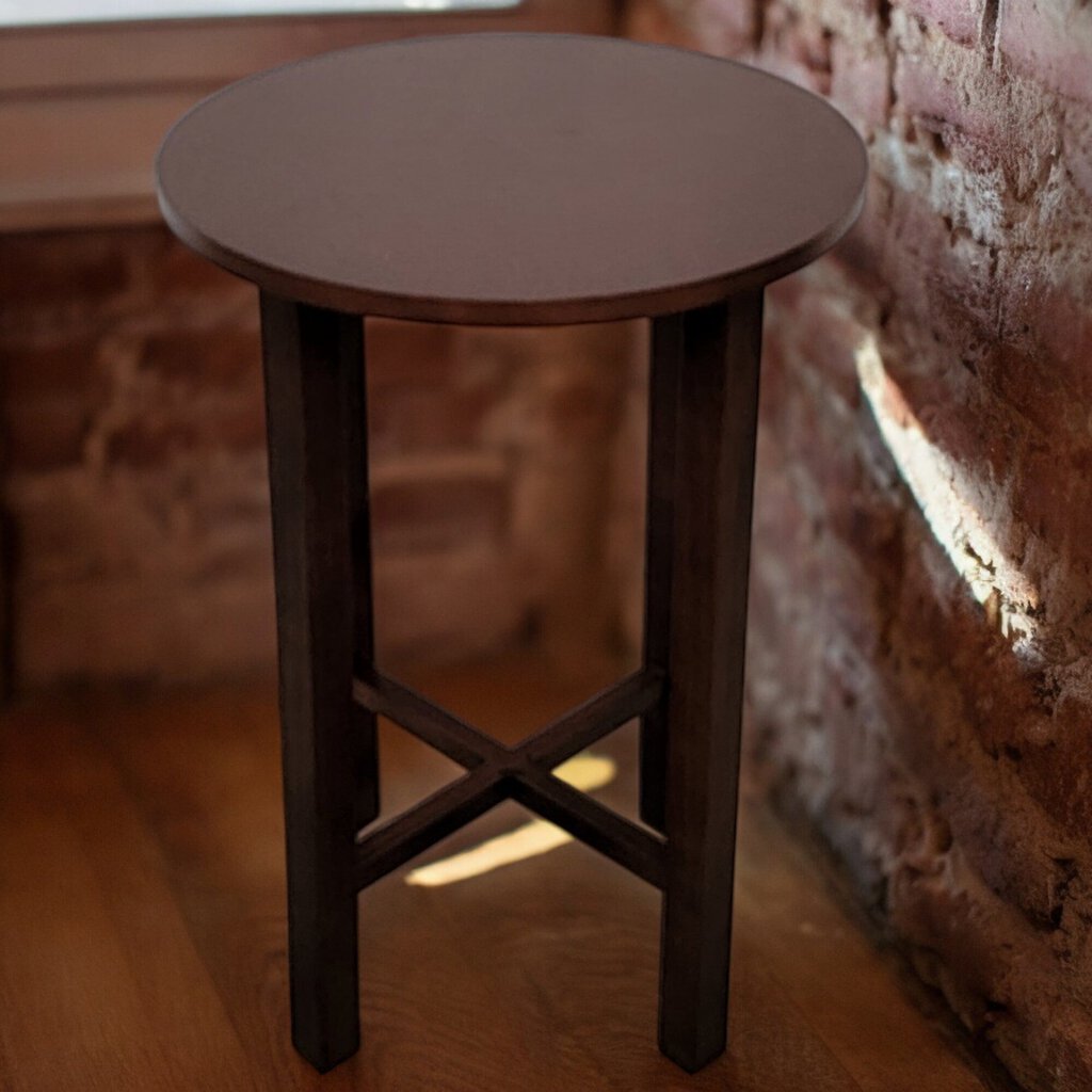 5376 Round Maple Side Table