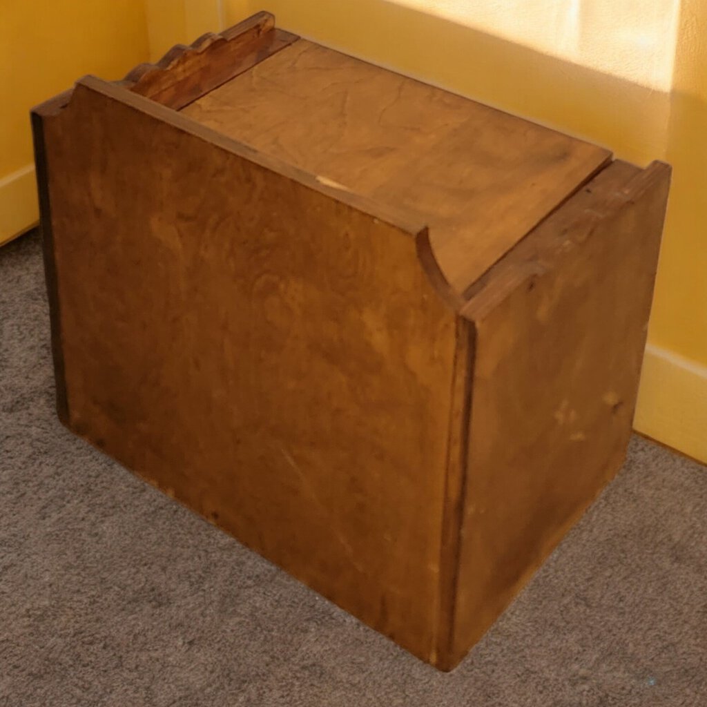 5407 Wooden Storage Chest