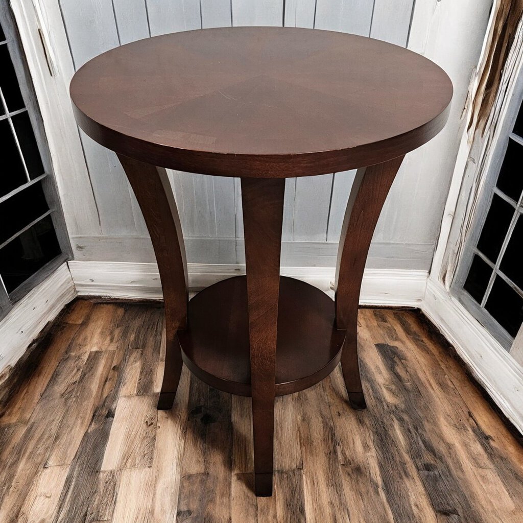 5423 Round Maple 2 Tier Accent Table