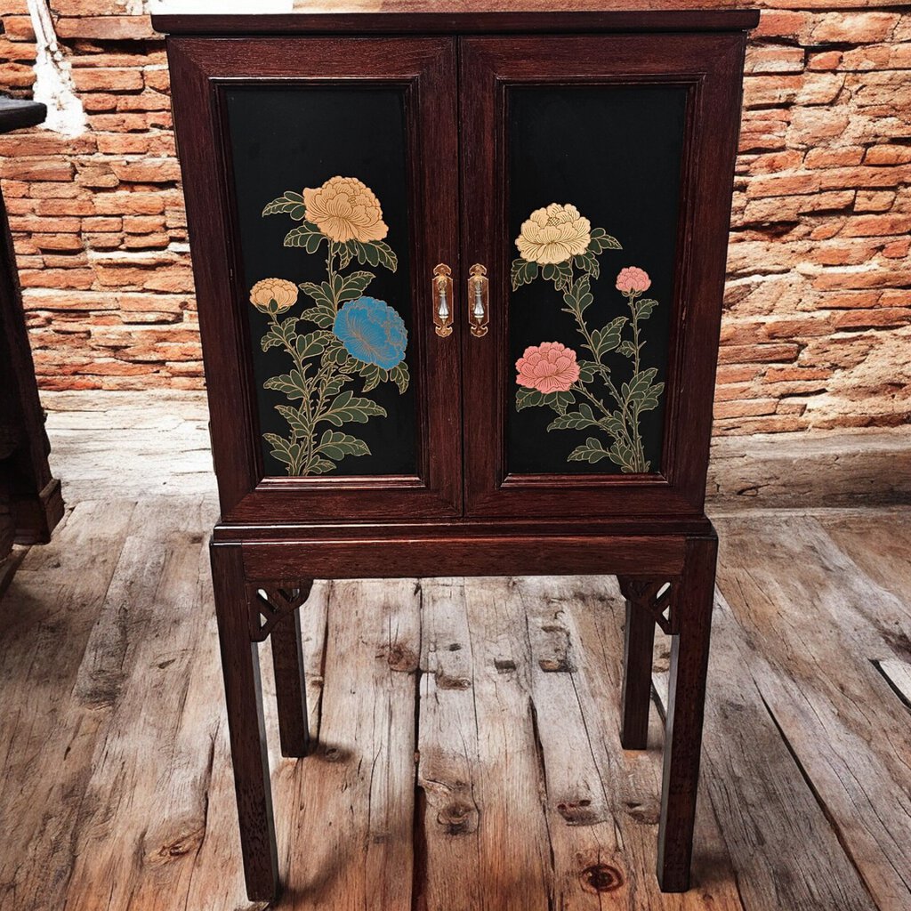 5477 Unique Floral Liquor Cabinet