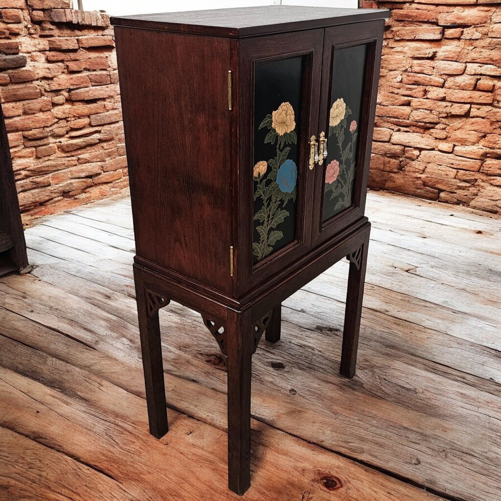 5477 Unique Floral Liquor Cabinet