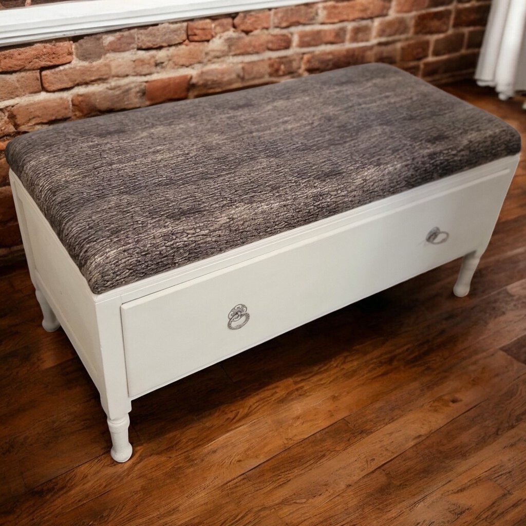 5787 Vintage Upholstered Storage #Bench