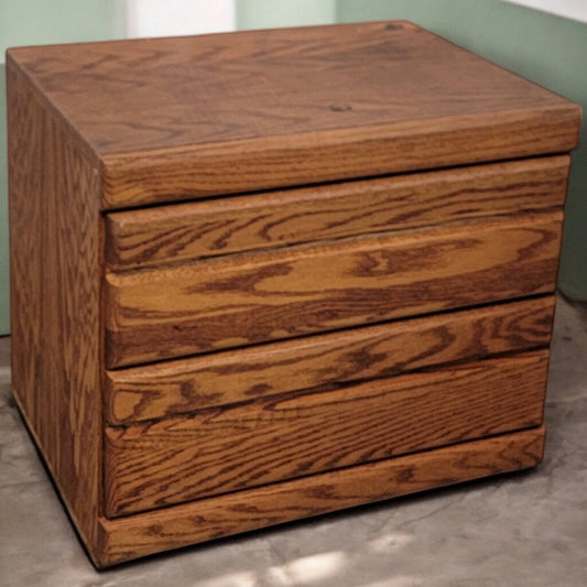 5805 Oak 2 Drawer #Nightstand