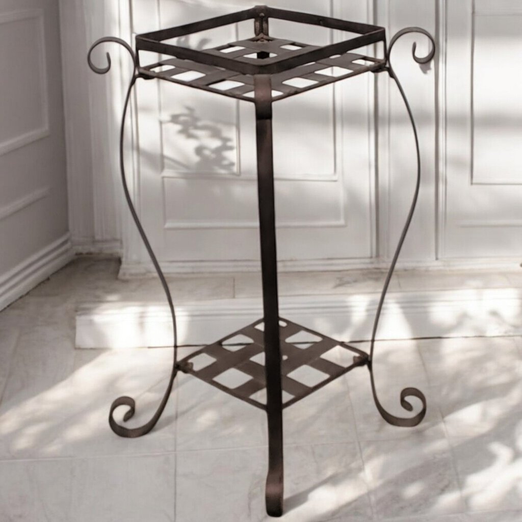 5817 Rustic Scrolled Metal Plant Stand