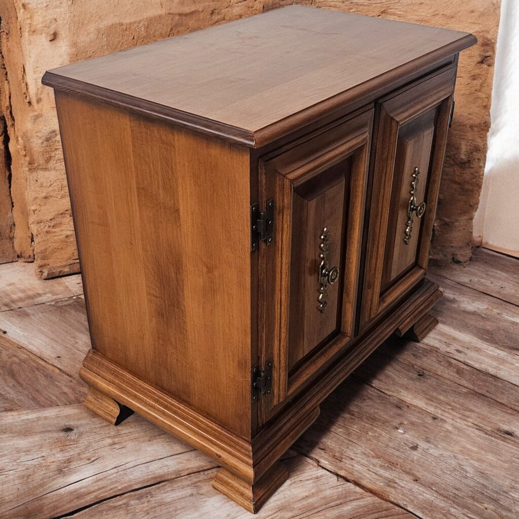 6063 Vintage Pecan Stained Cabinet #Table