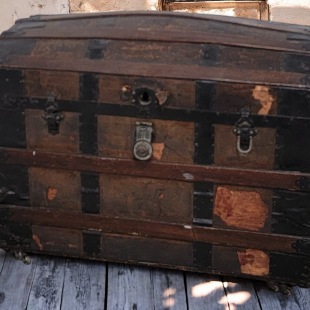 6160 Vintage Oak and Metal Steamer #Trunk on Wheels