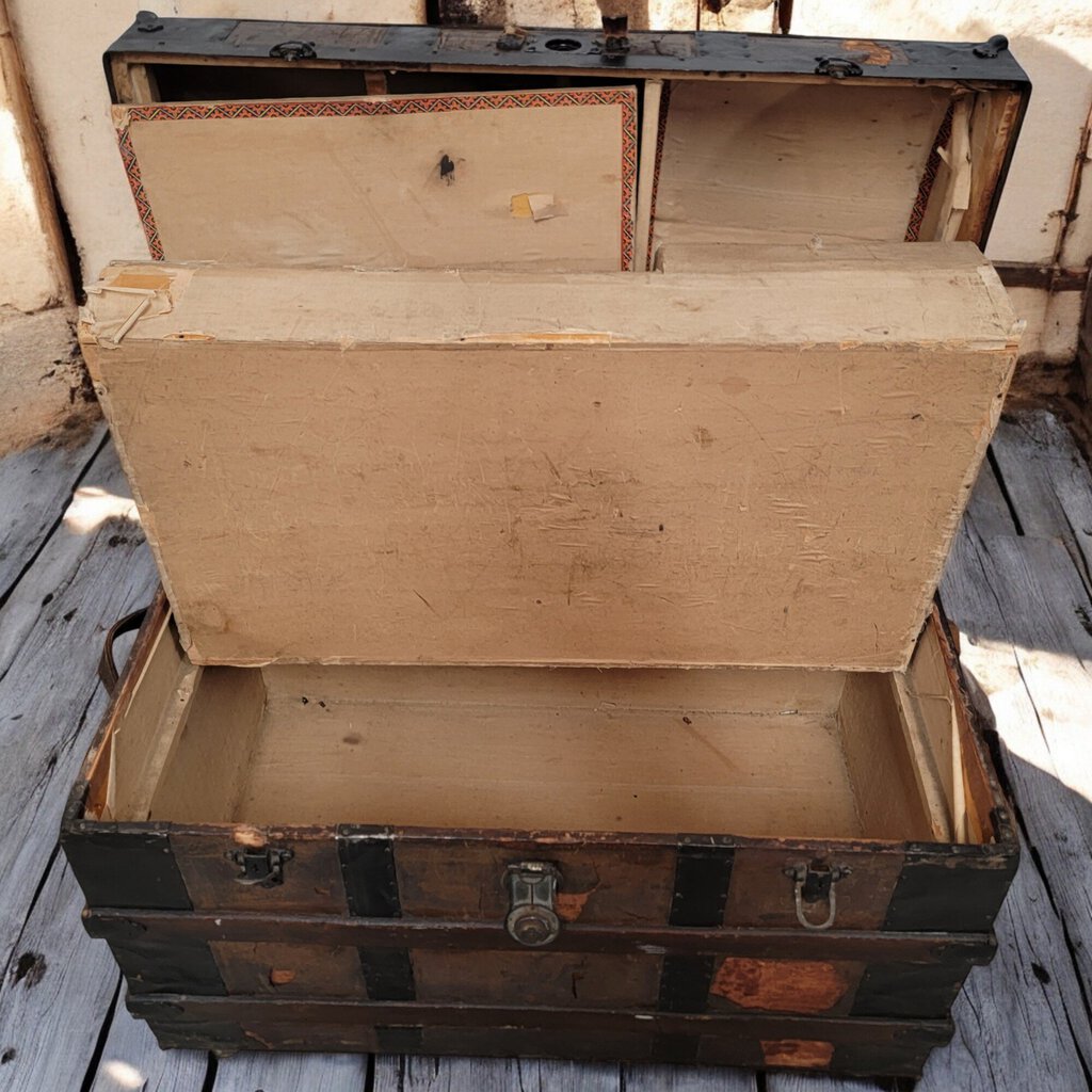 6160 Vintage Oak and Metal Steamer #Trunk on Wheels