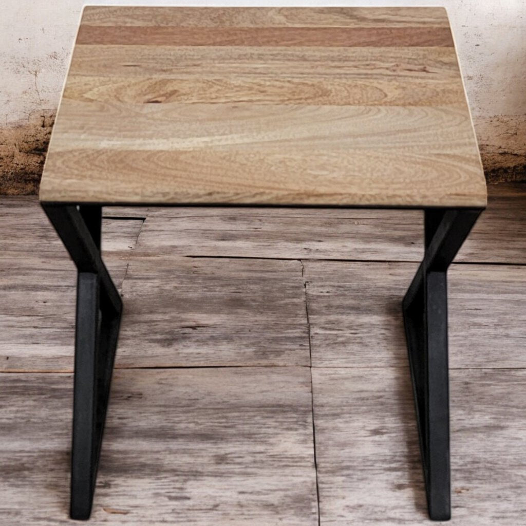 6163 Farmhouse Metal and Wood Accent Table