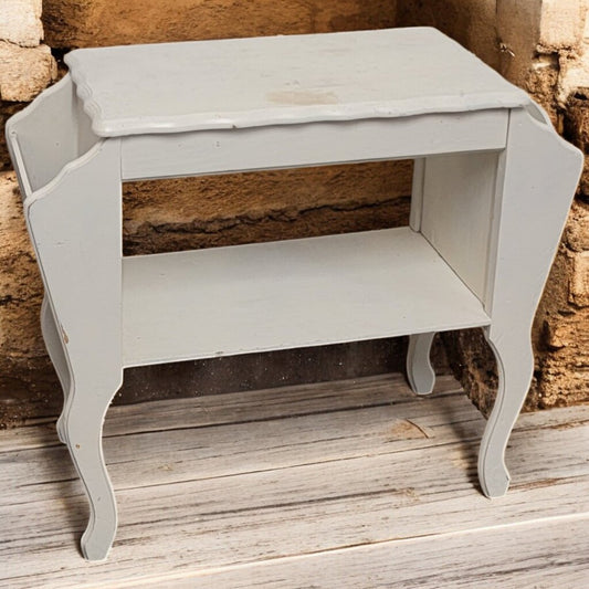 6166 Vintage Cream Magazine Side Table