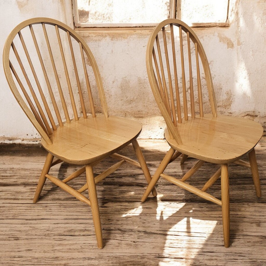 6202-6203 Natural Wood Windsor Chair